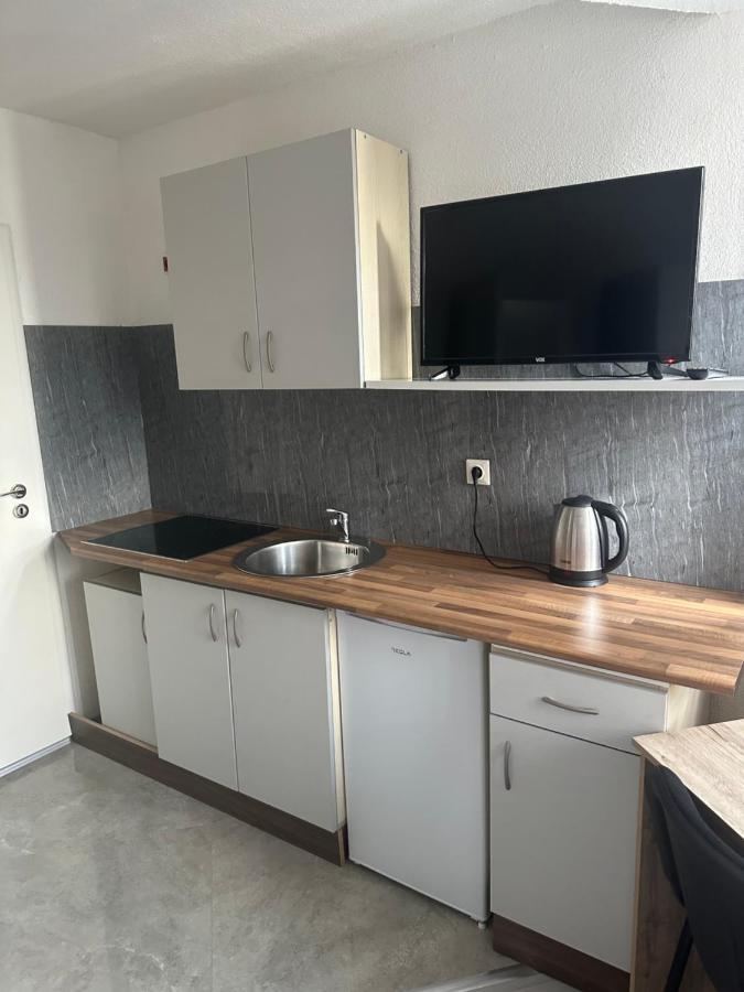 H Apartments Тузла Екстер'єр фото